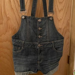 Overall suspended Jean shorts